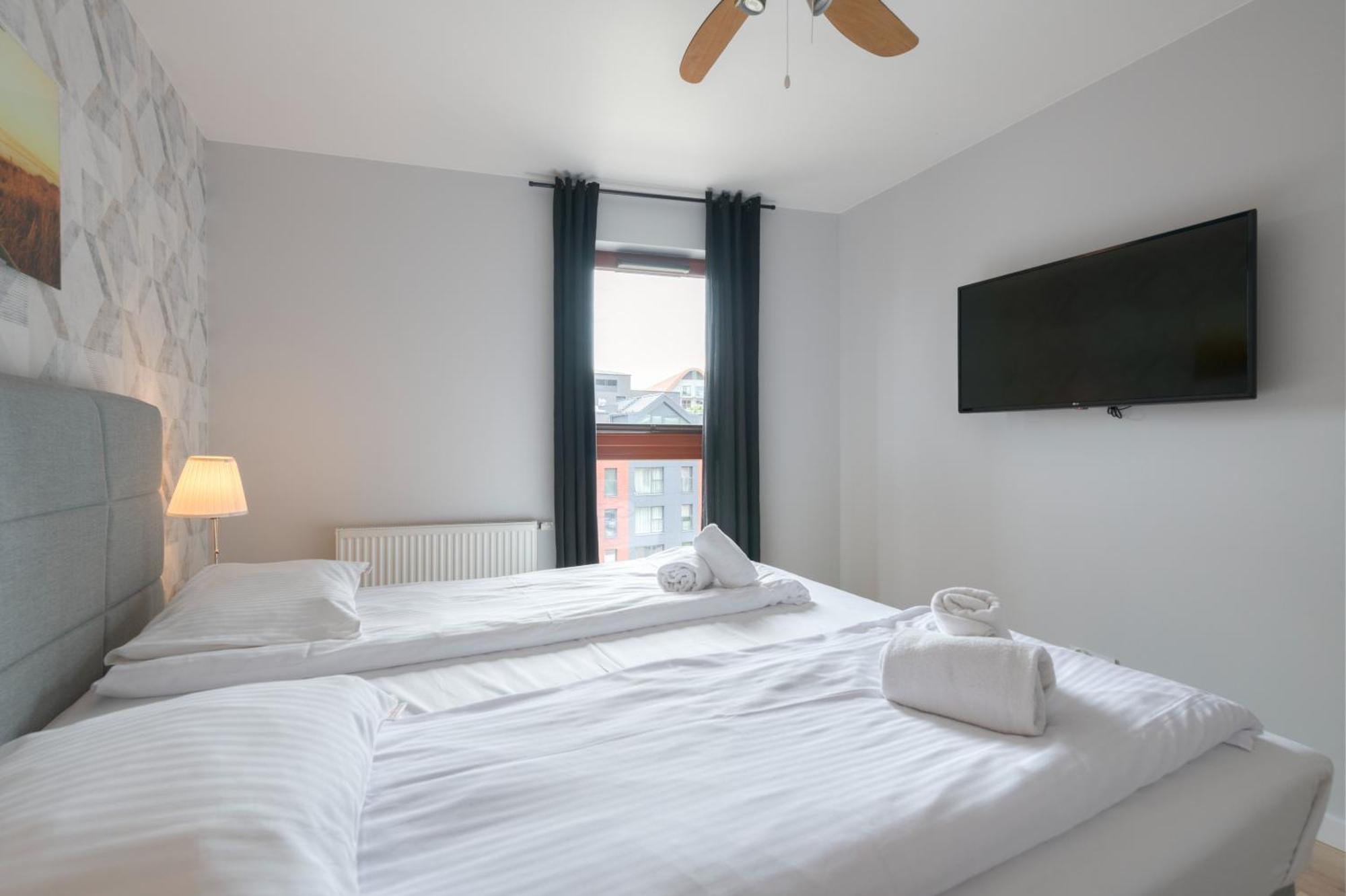 Waterlane Island - Riverview Pool, Spa, Gym & Parking By Downtown Apartments Danzig Zimmer foto