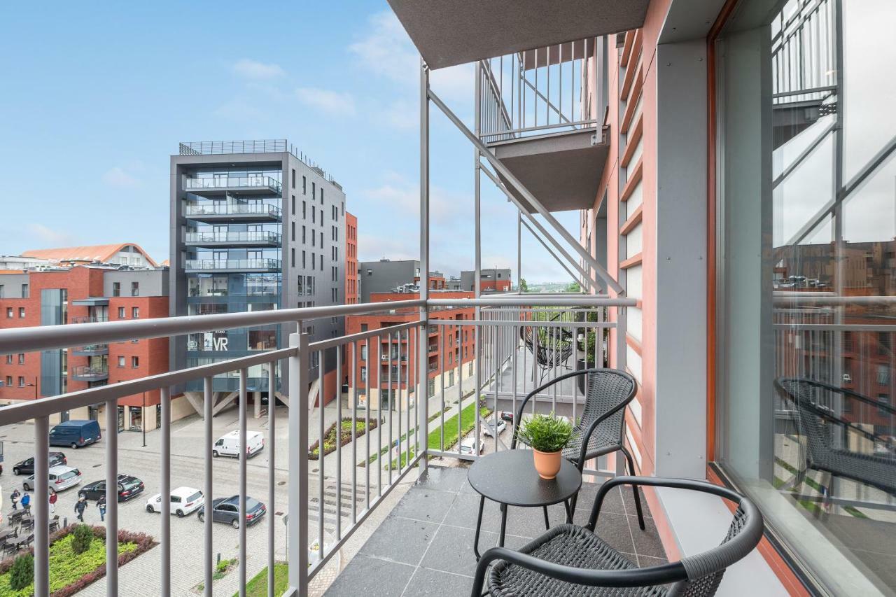 Waterlane Island - Riverview Pool, Spa, Gym & Parking By Downtown Apartments Danzig Exterior foto